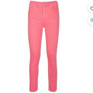 French Connection, Size 8 skinny jean in Salmon Color.